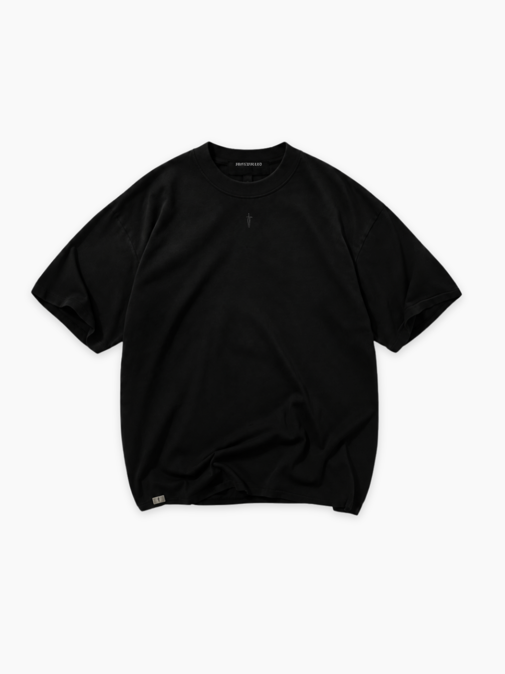 Classic crew tee in black, front view