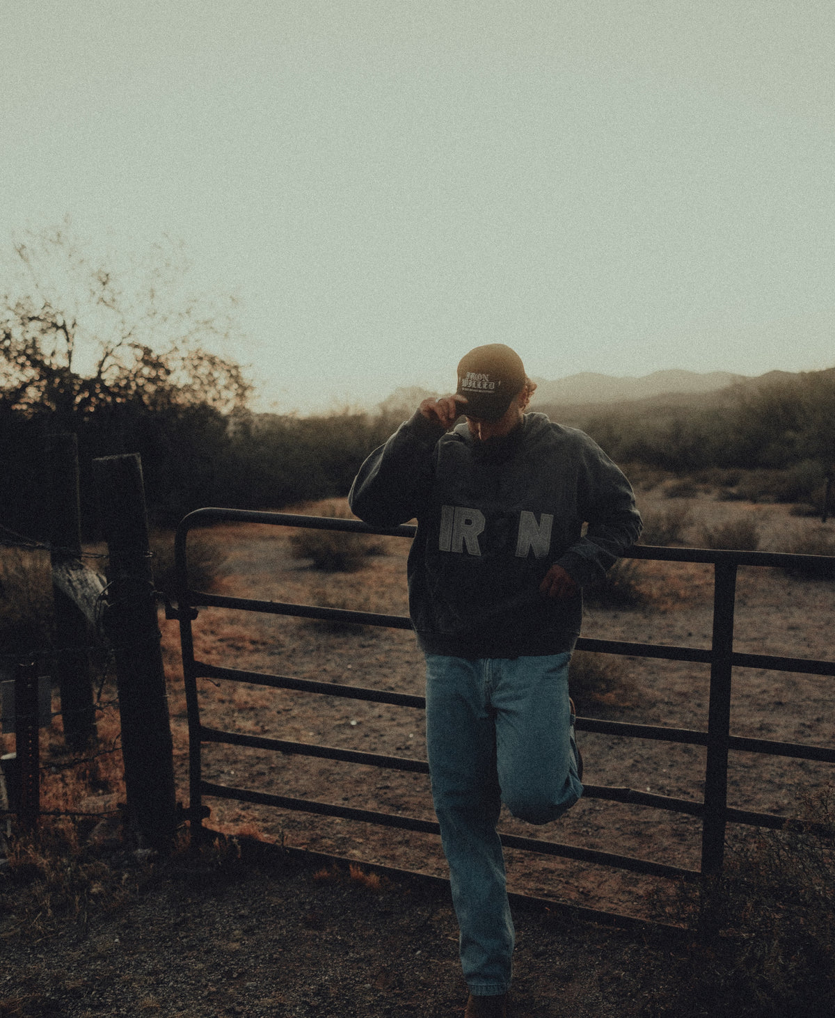 IRONWILLED Iron State Hoodie - Grey
