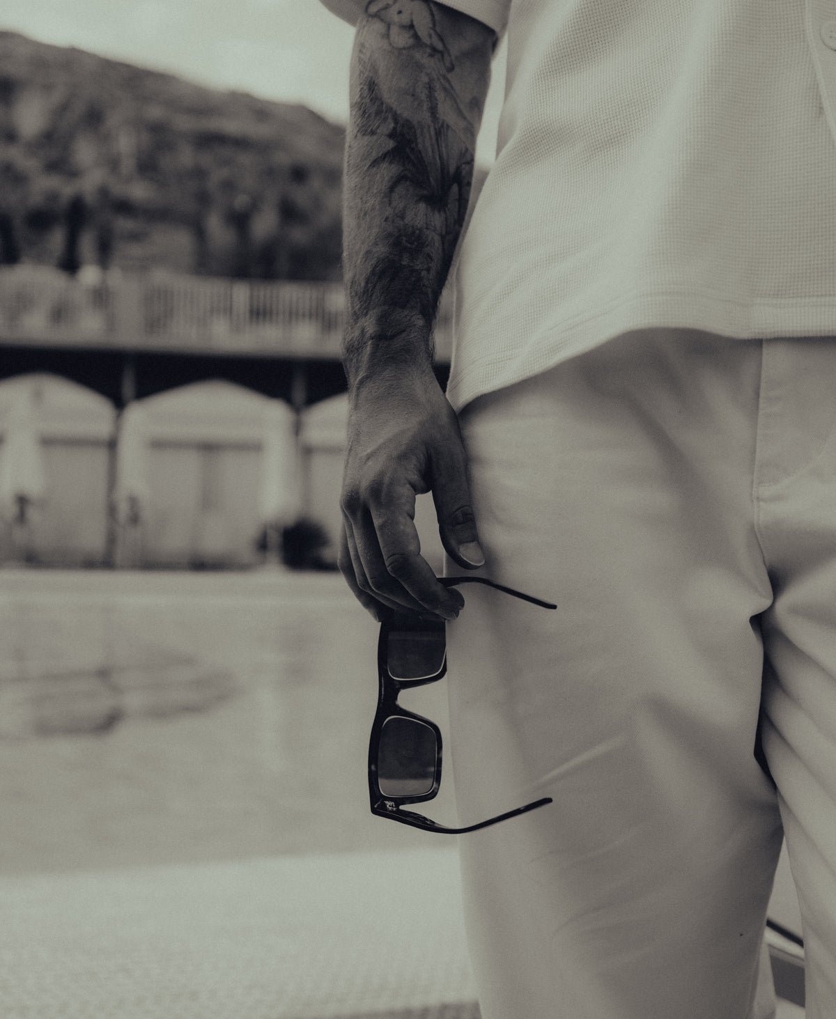 IRONWILLED Dagger Button-Down - Bone