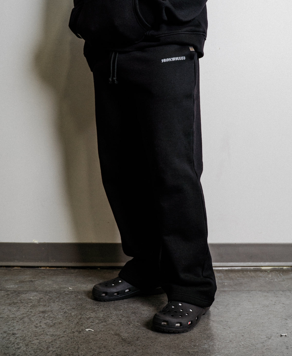 IRONWILLED Lounge Sweatpants - Black