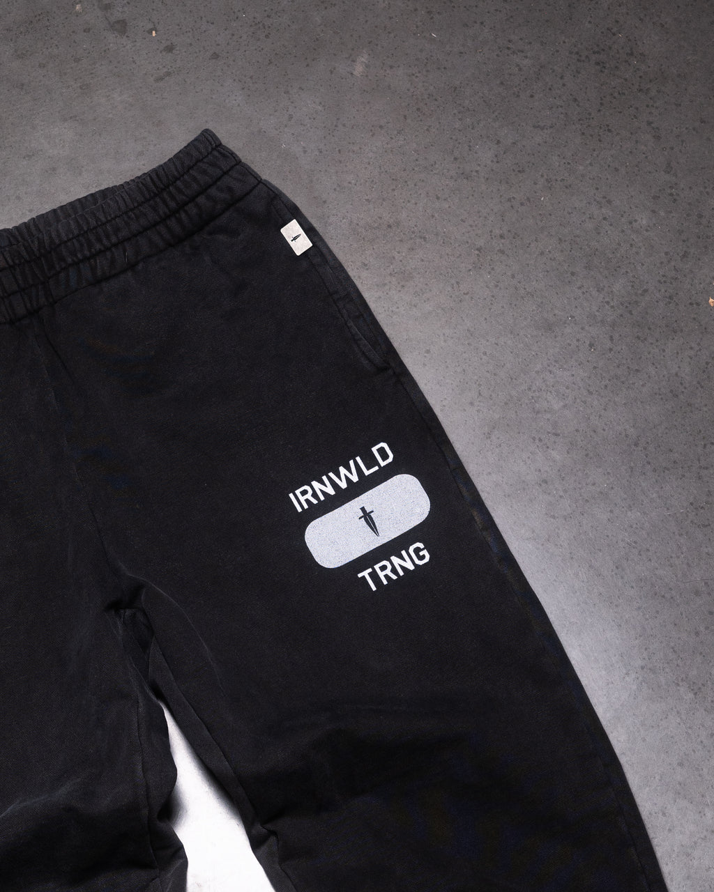 IRN TRNG SWEATPANTS - [FADED BLACK]