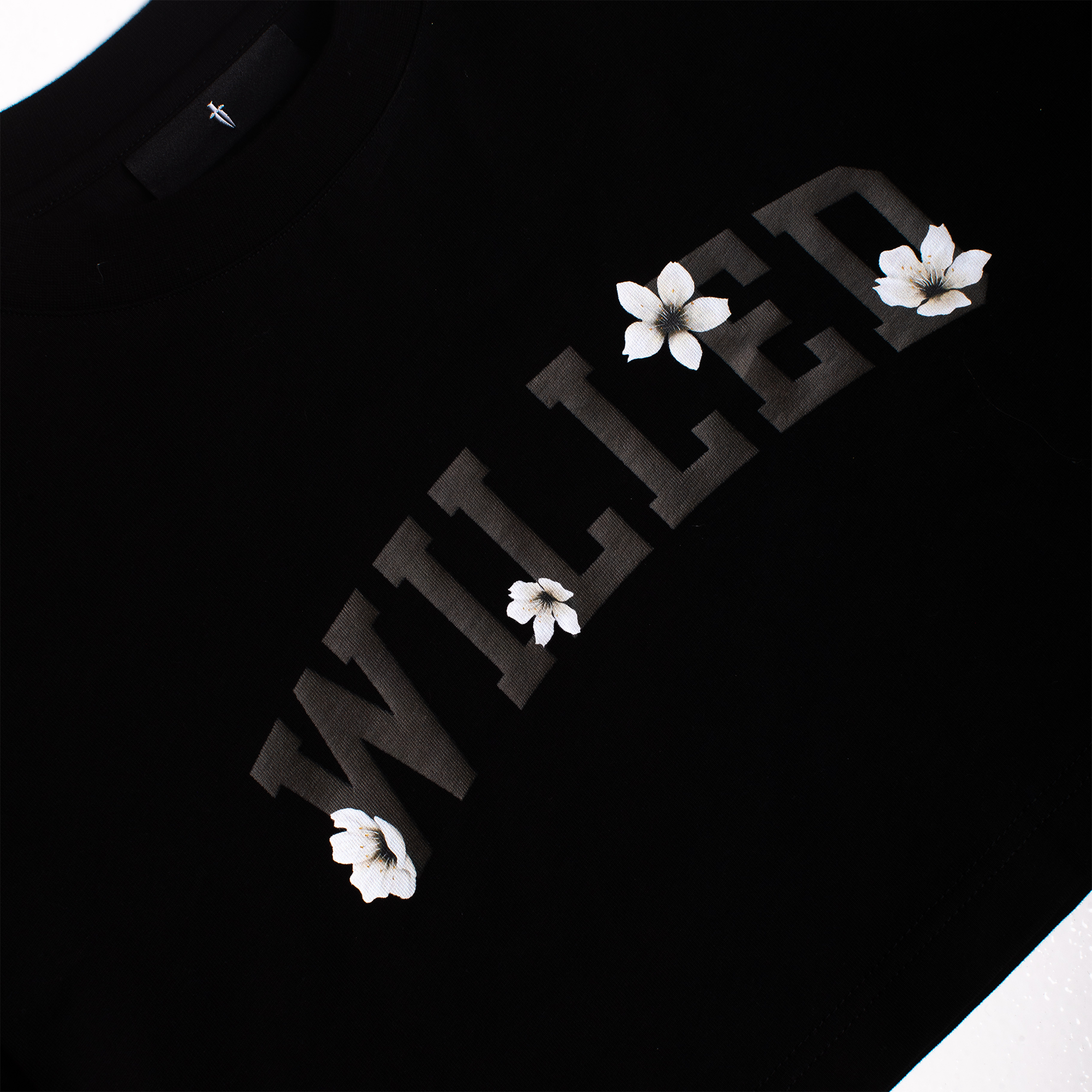 WOMEN'S OVERSIZED WHITE CHERRY BLOSSOM CROP TOP - BLACK