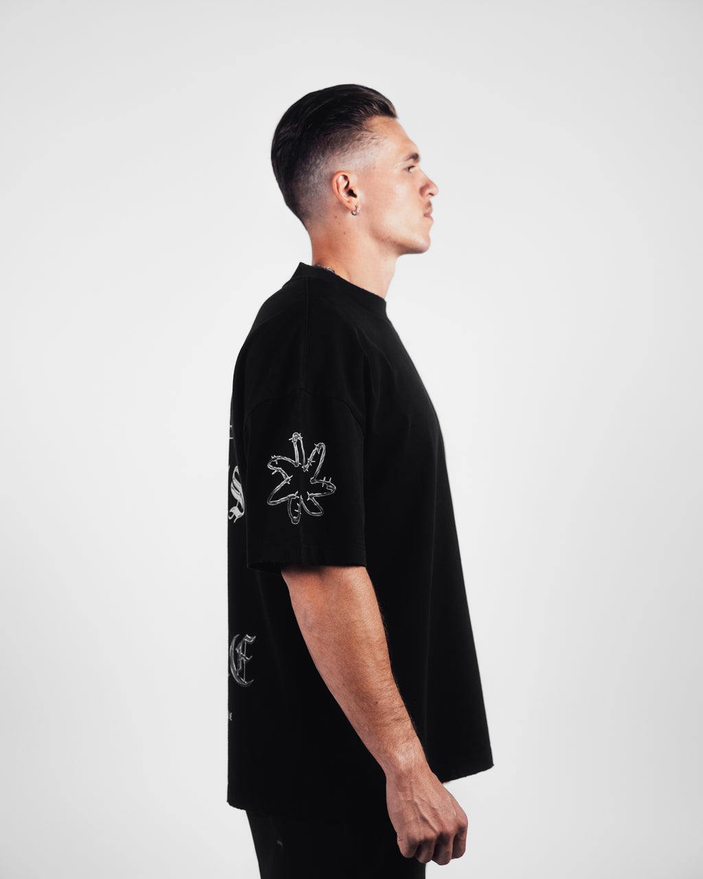 WHO WANTS THE SMOKE? TEE