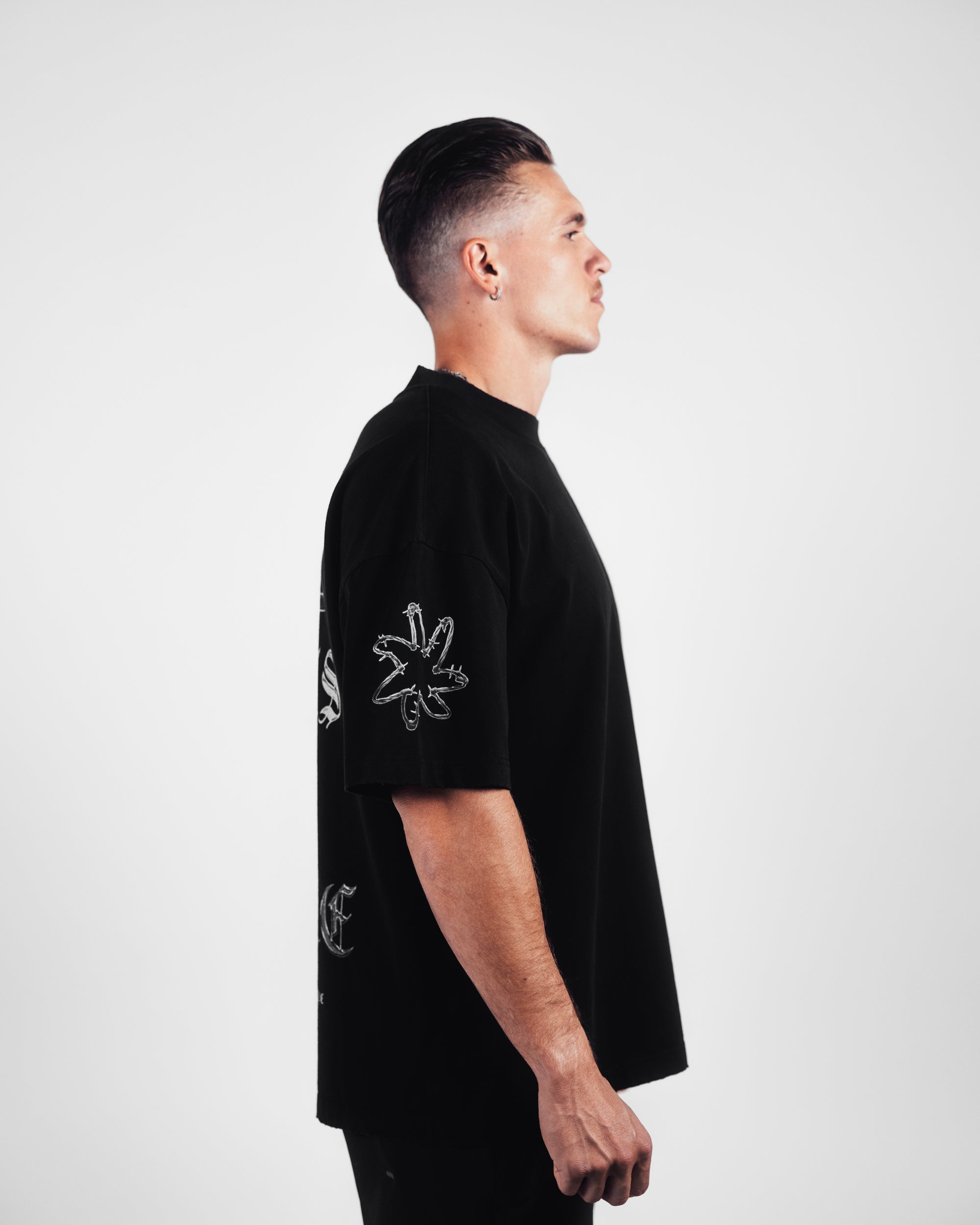 WHO WANTS THE SMOKE? TEE