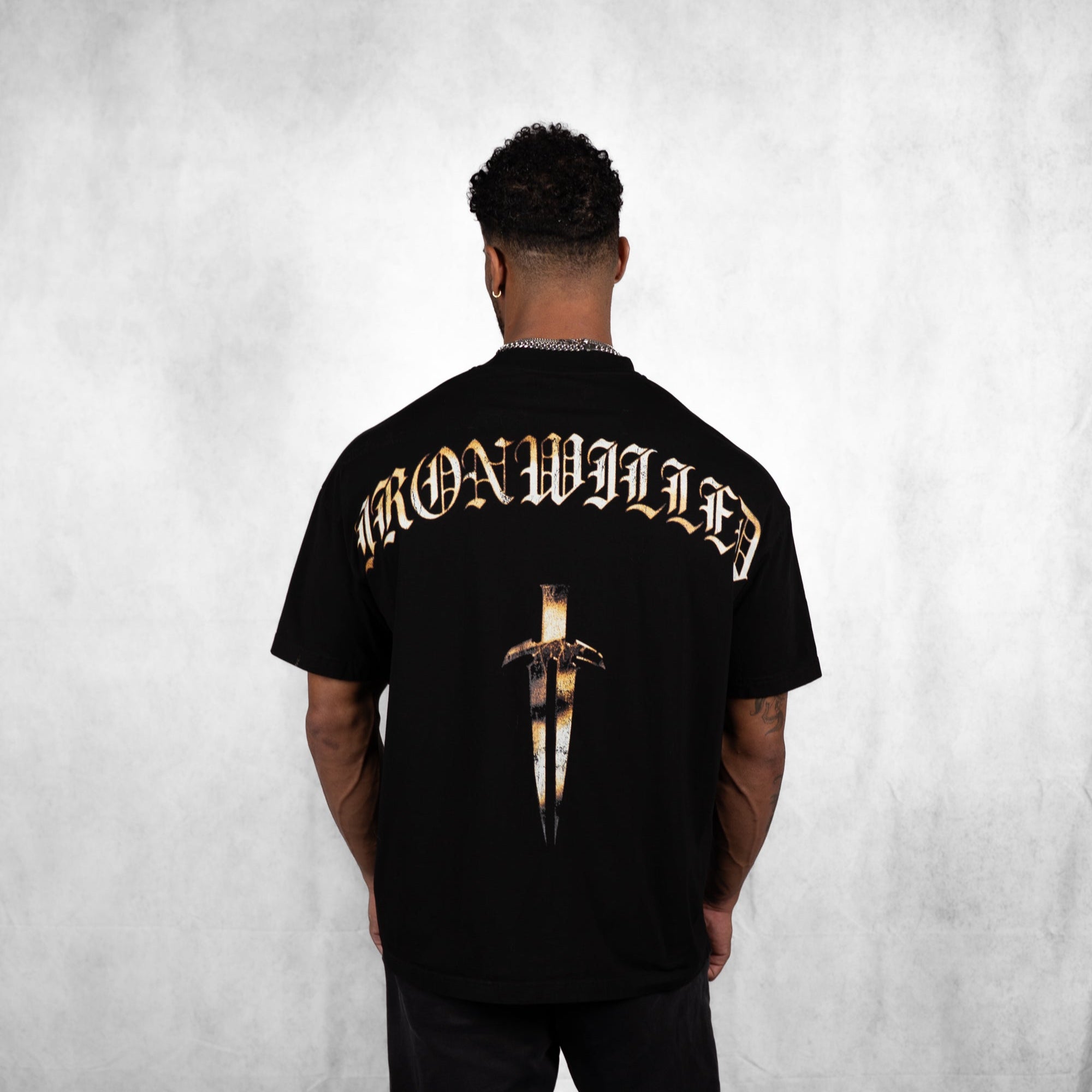 GOLD CHROME DAGGER TEE - [BLACK]