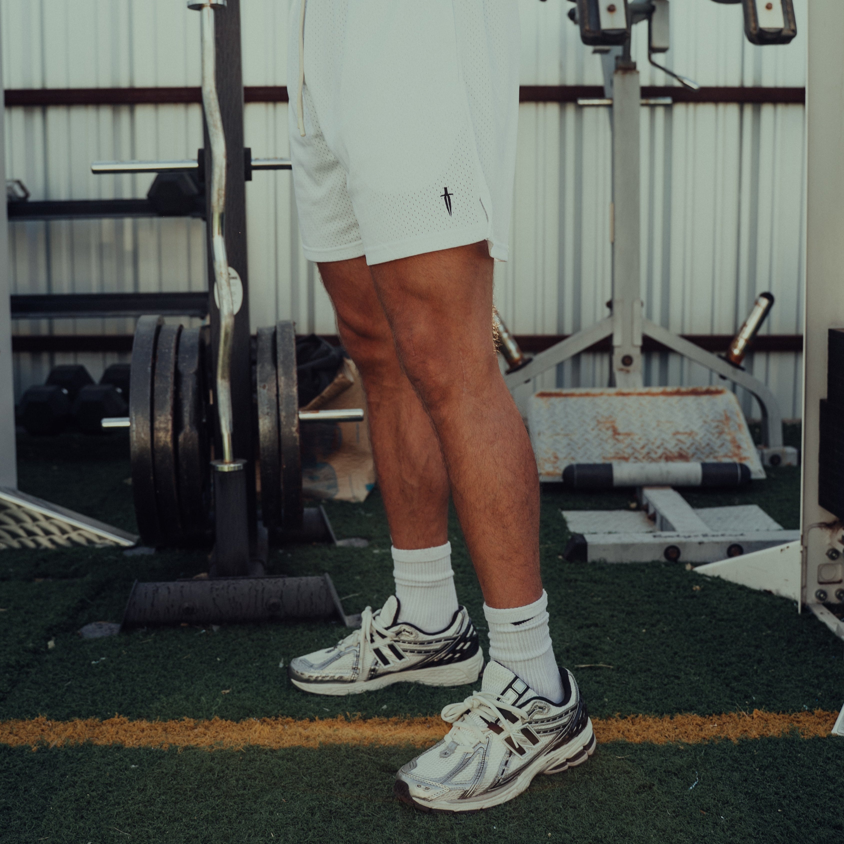 DAGGER MESH SHORT - [WHITE]