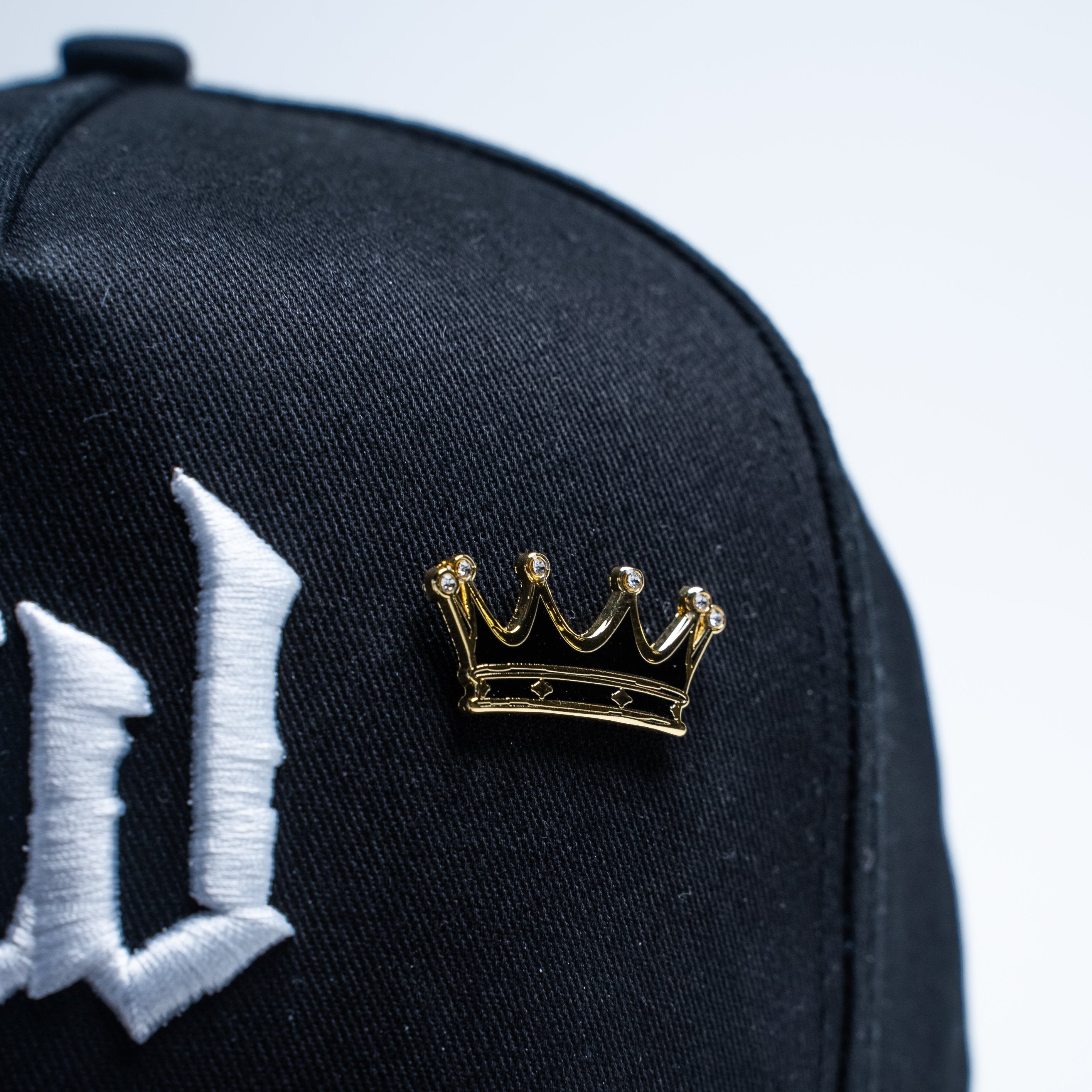 CROWN PIN