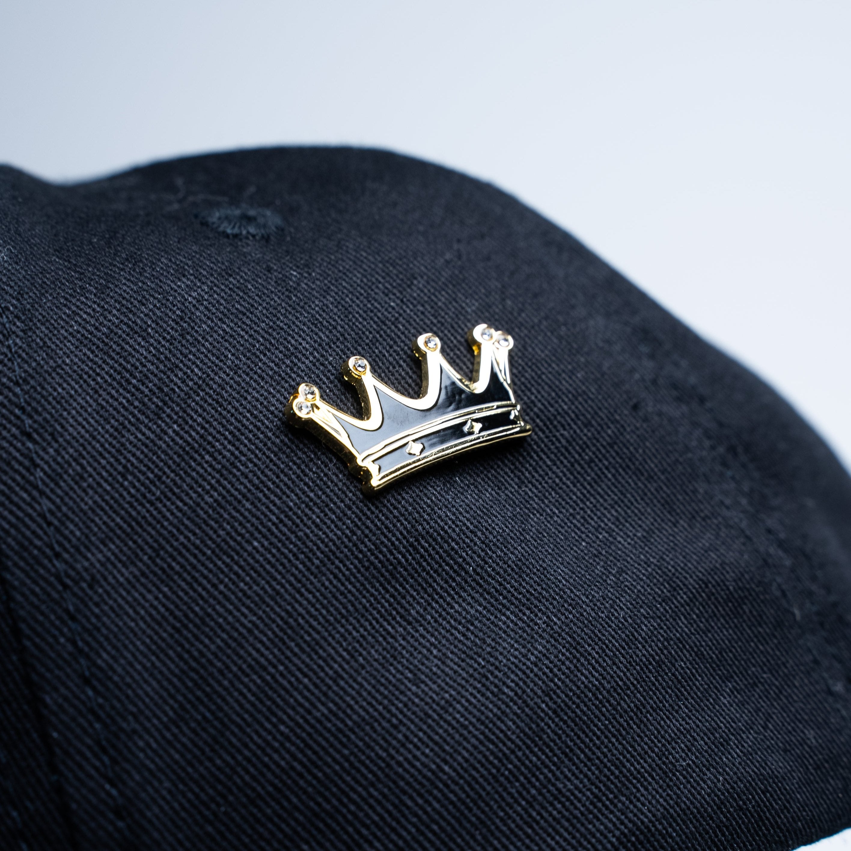 CROWN PIN