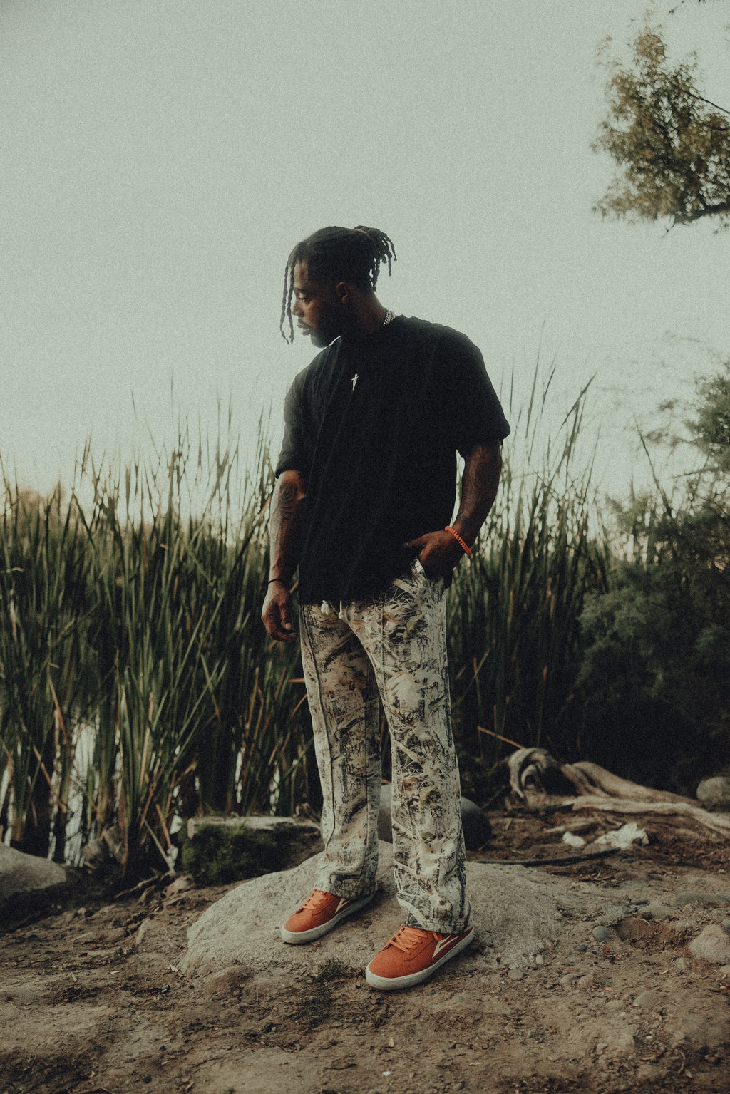 DAGGER PLEATED SWEATPANTS - [CAMO]