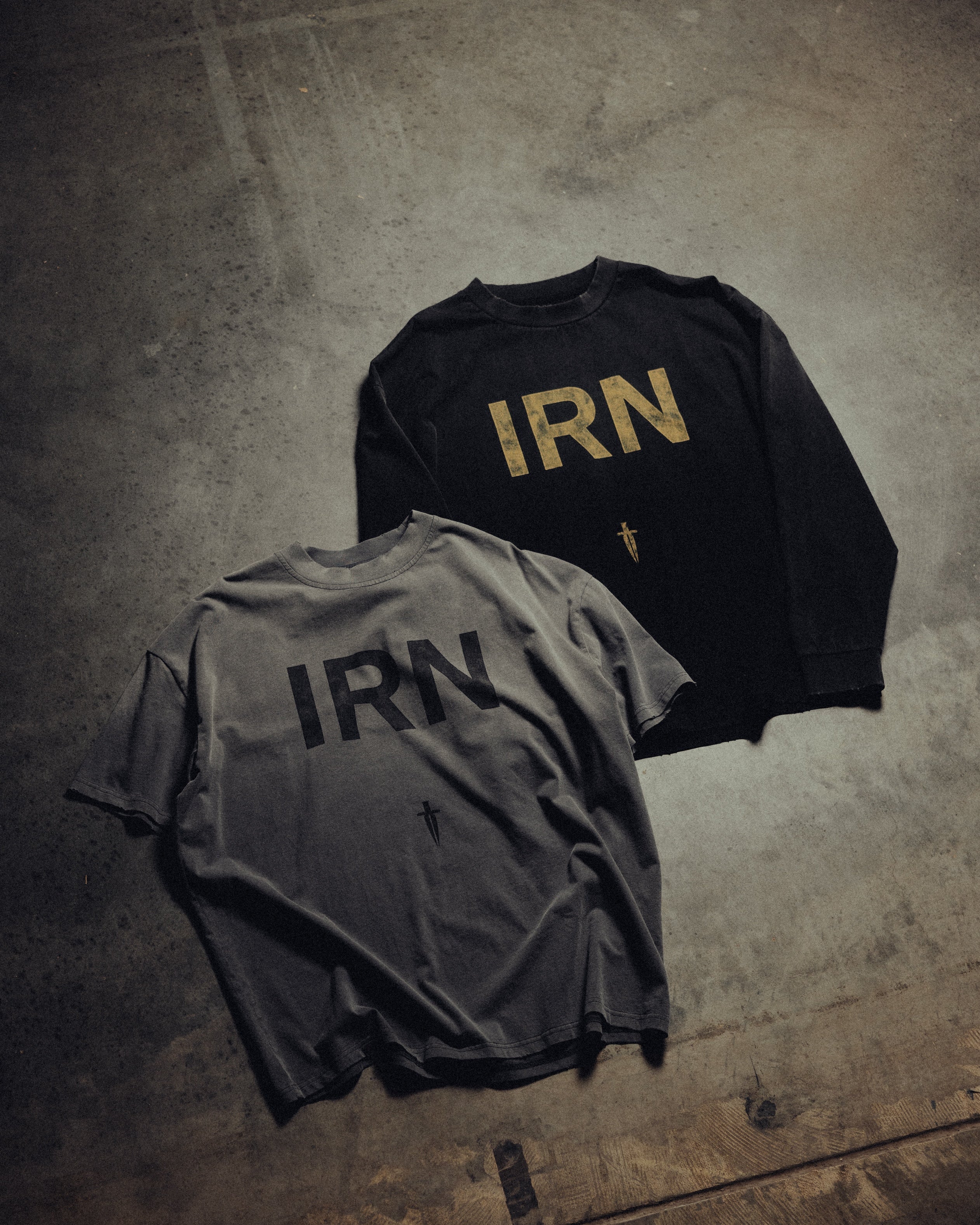 IRN TEE - [FADED GREY]