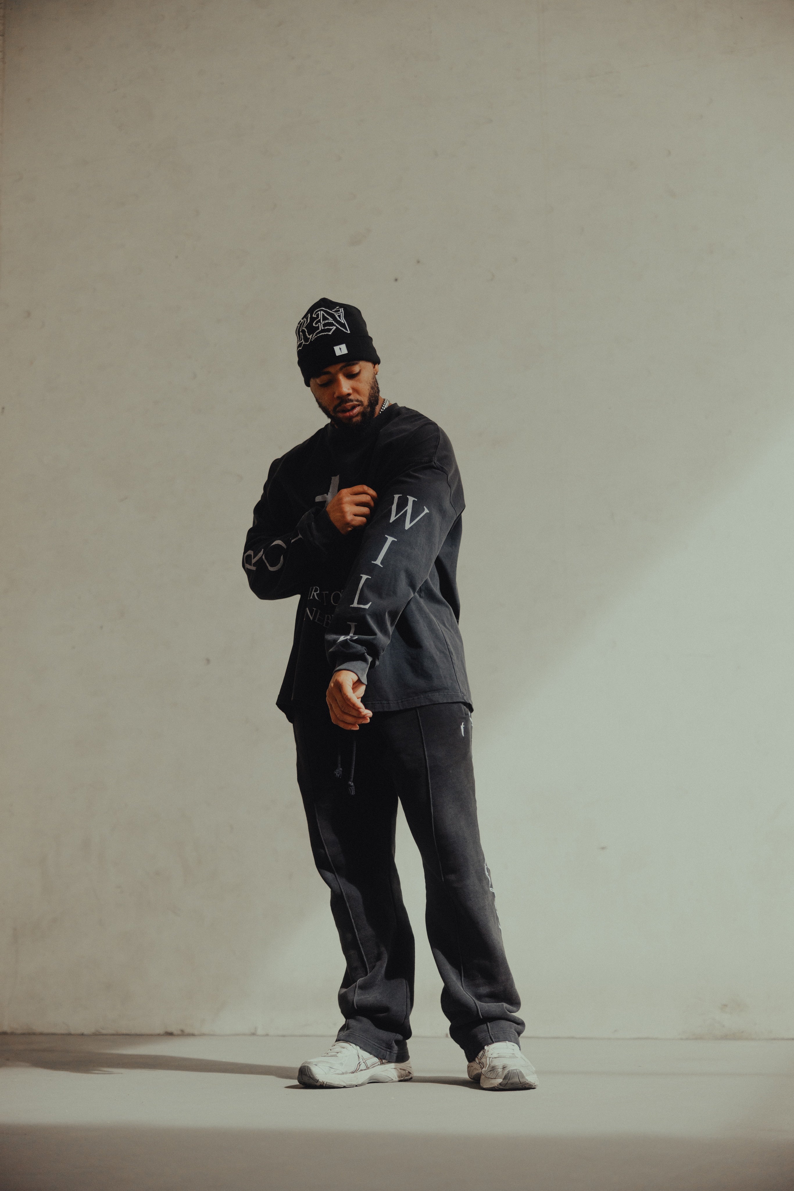 IRON SPIRIT LONG SLEEVE - [VINTAGE BLACK]