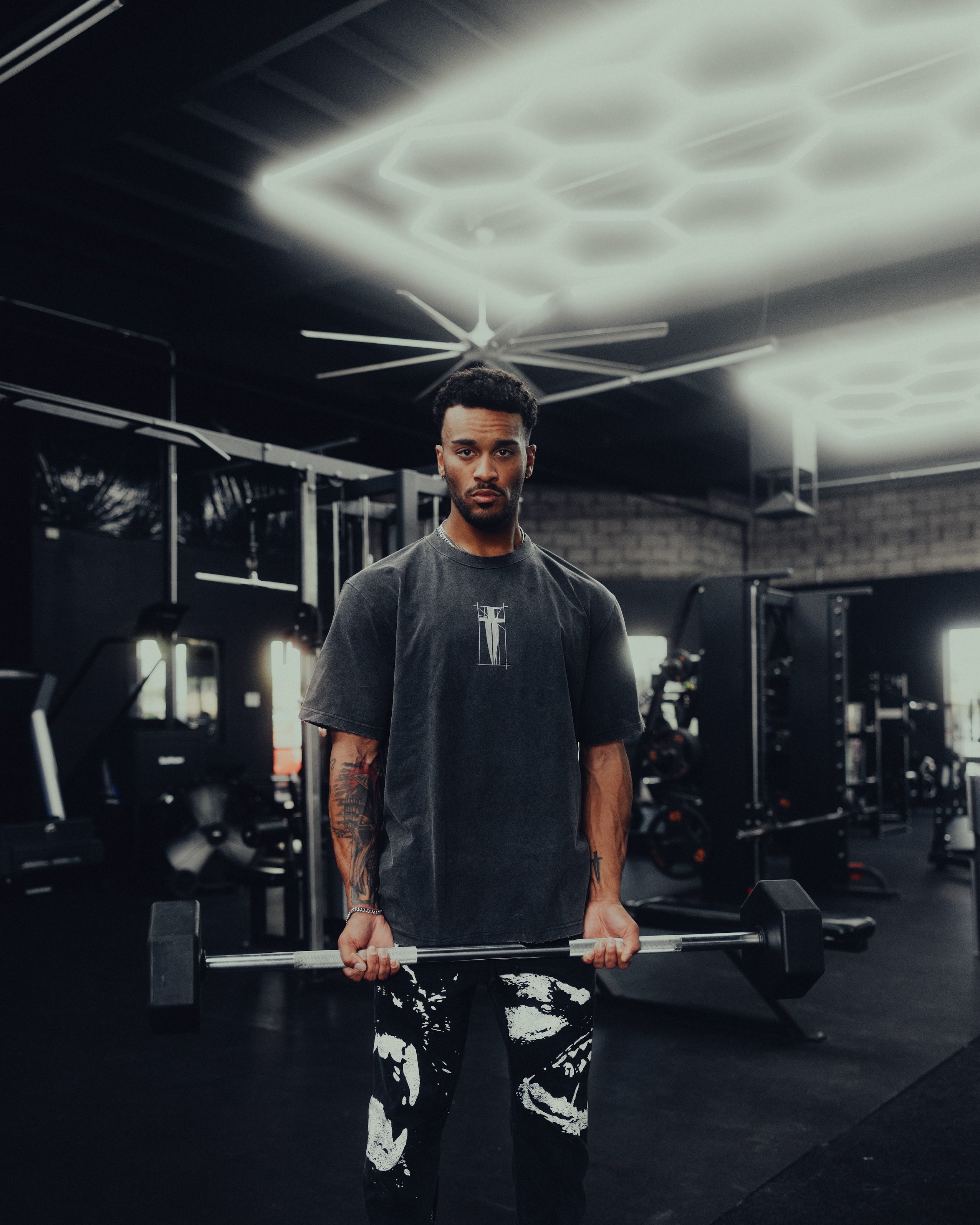 LOYALTY TEE - [VINTAGE BLACK]