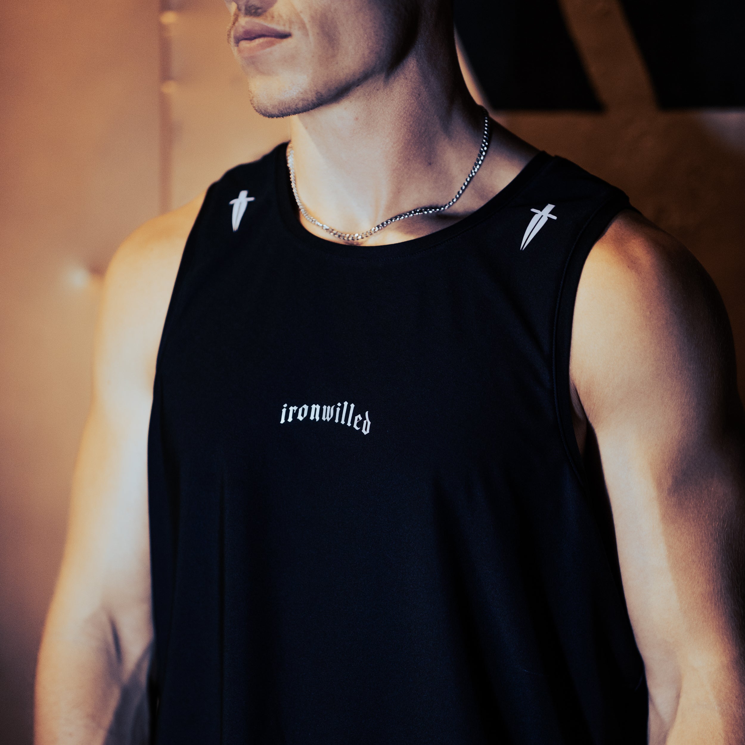 TRNG TANK - [BLACK]