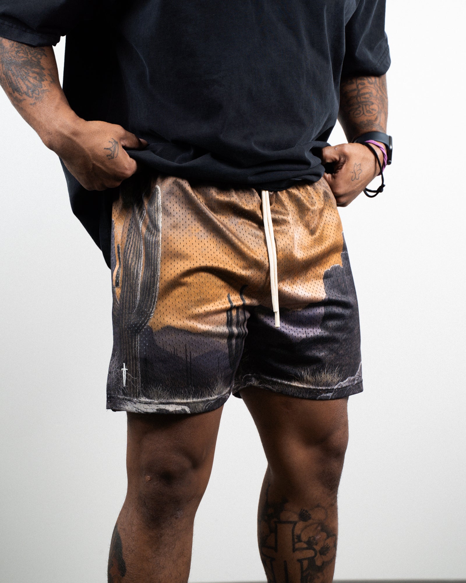DESERT MESH SHORT