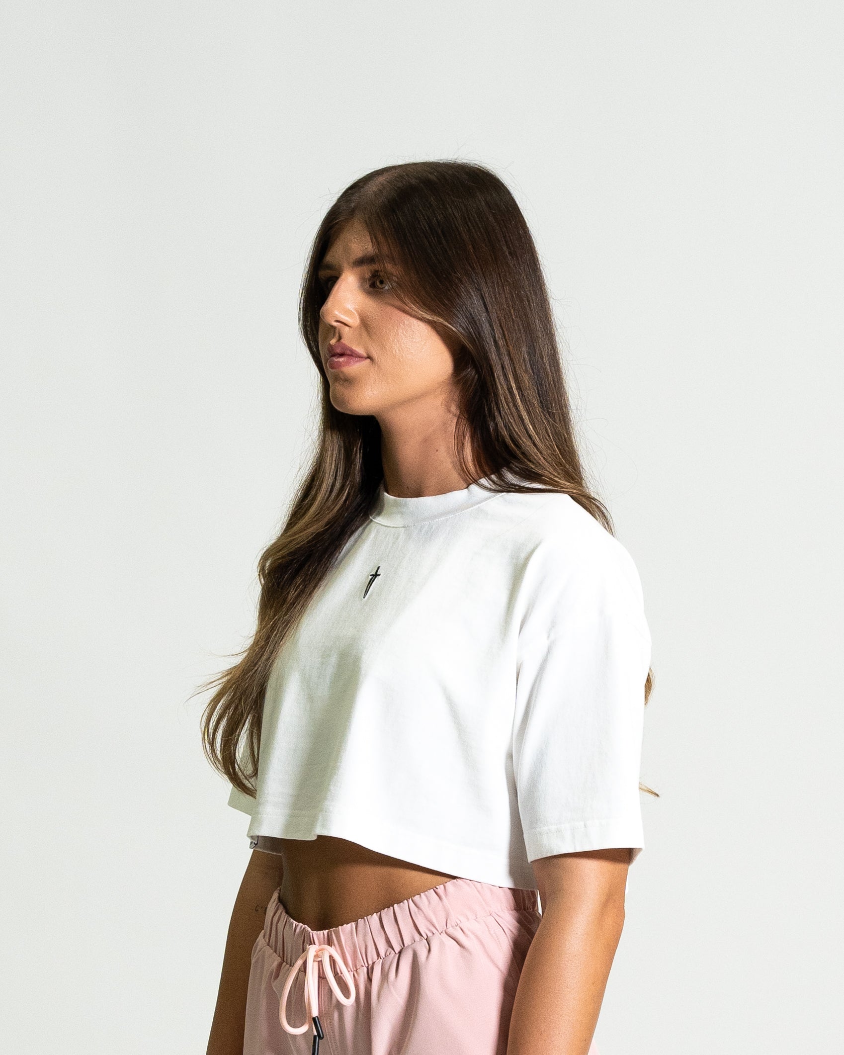 WOMEN'S OVERSIZED DAGGER CROP TOP - WHITE