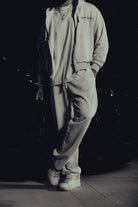 Model in the Heritage relaxed sweatpants, full length