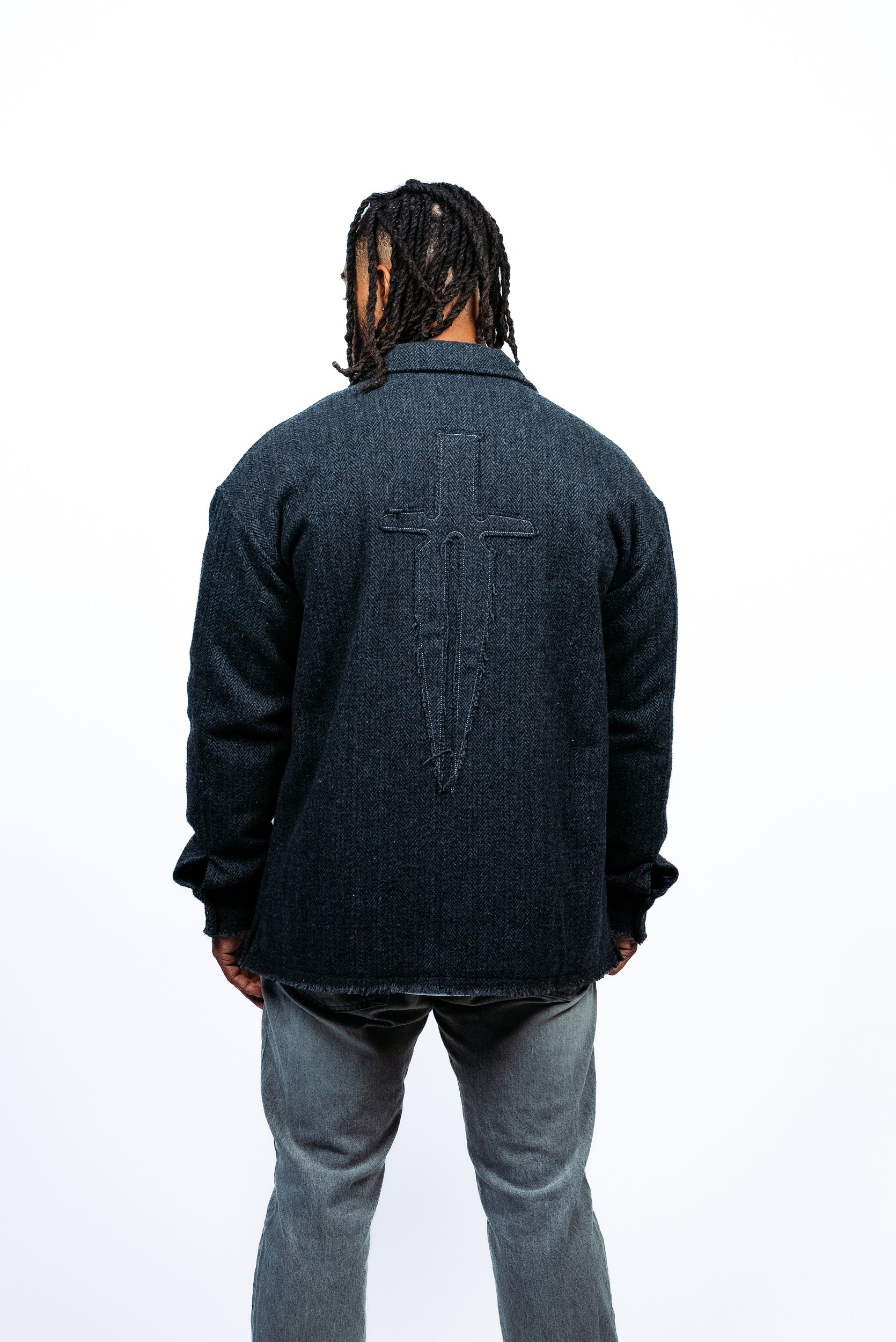 DAGGER DISTRESSED FLANNEL - [CARBON BLACK]