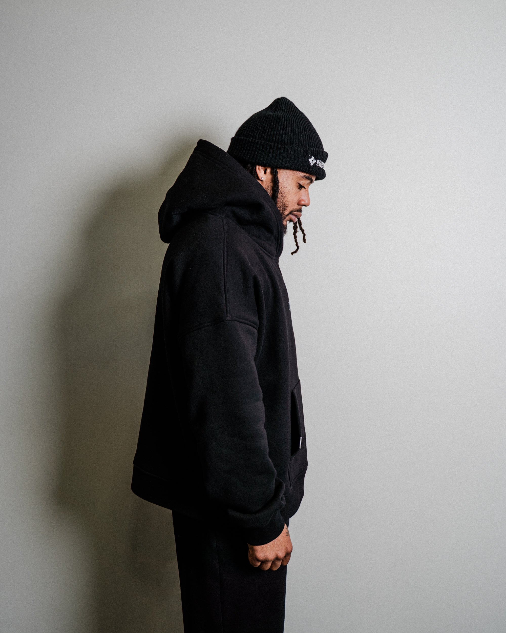 LOUNGE HOODIE - [BLACK]