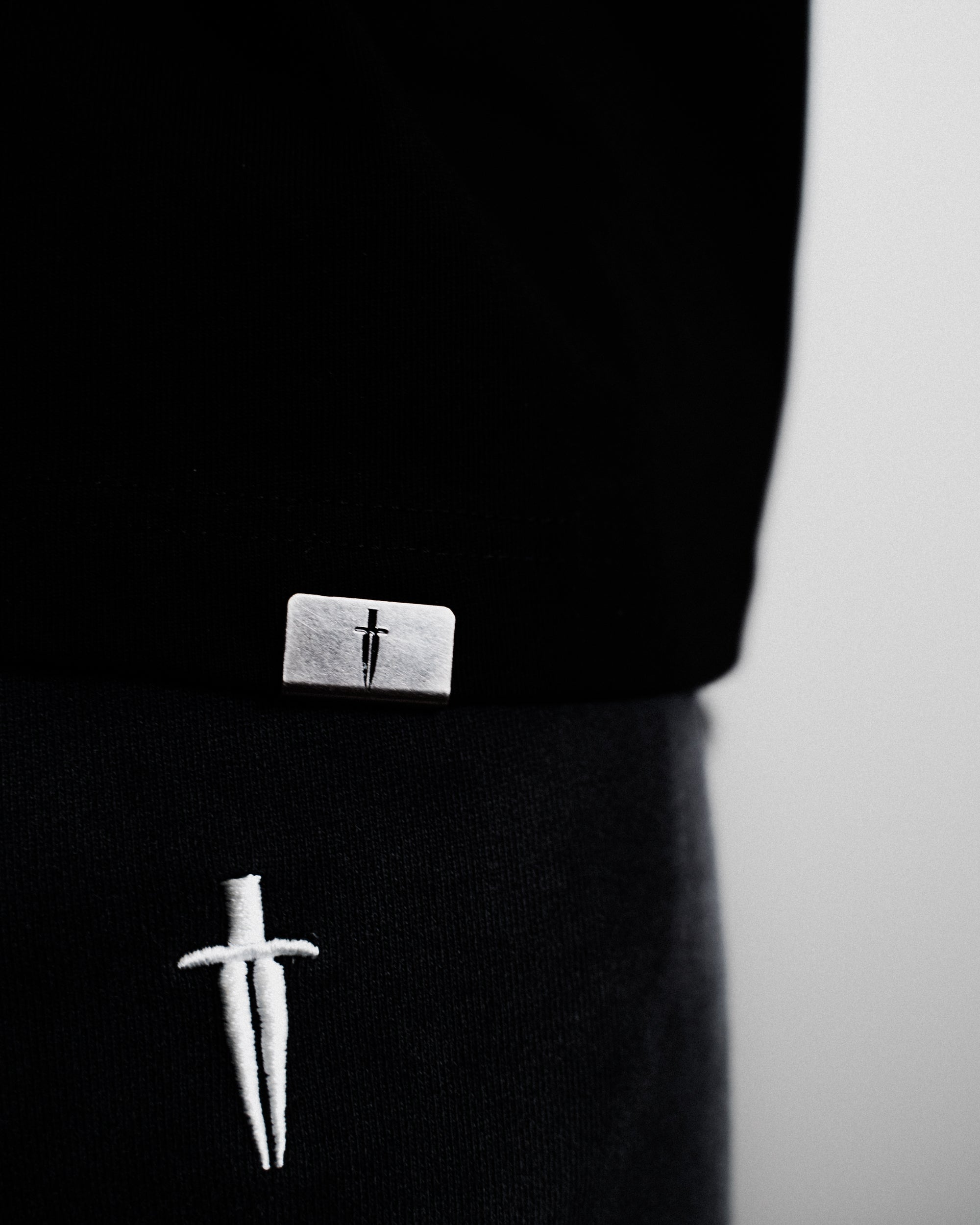 TWINBLADE LONG SLEEVE - [BLACK]