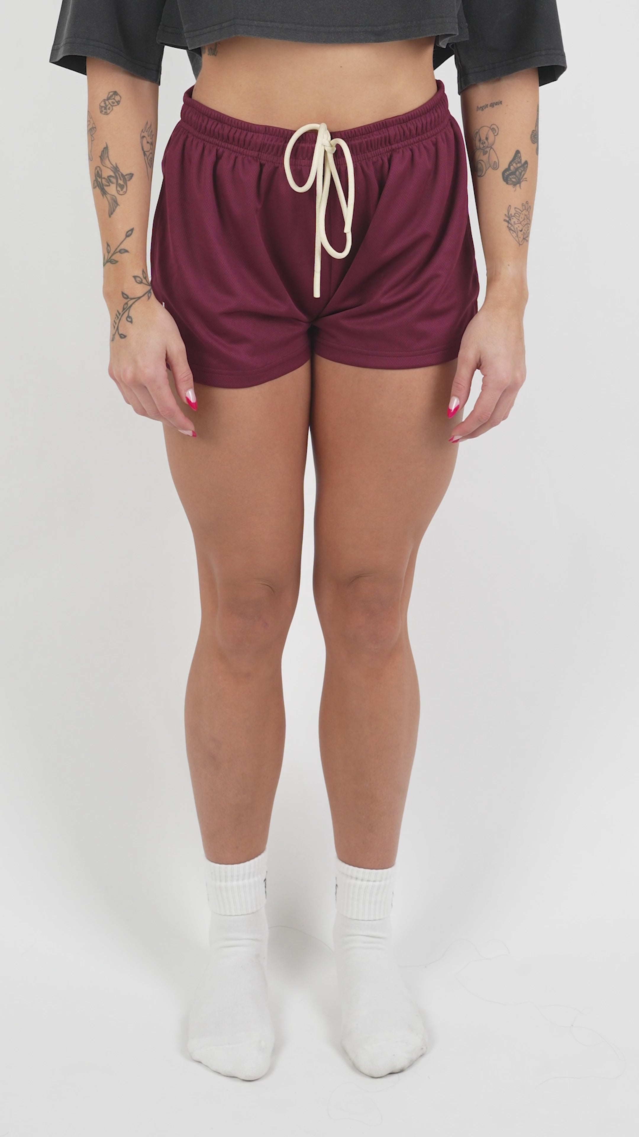 WOMEN'S DAGGER MESH SHORT - MAROON