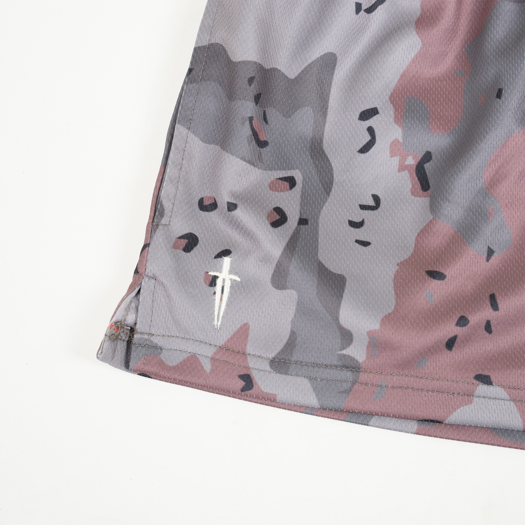 WOMEN'S CHIP CAMO MESH SHORT - MOJAVE DESERT