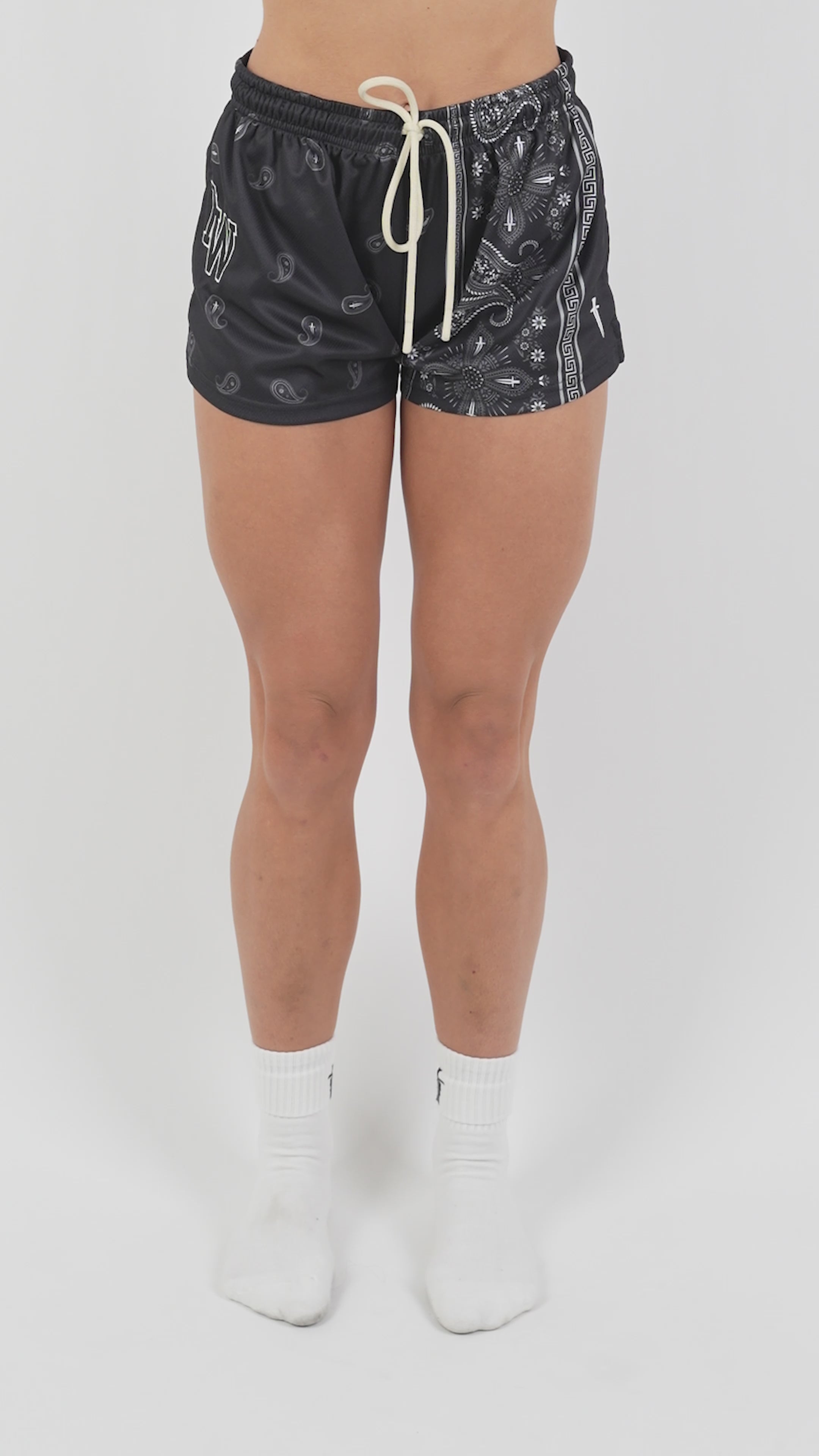 WOMEN'S PAISLEY MESH SHORT - BLACK