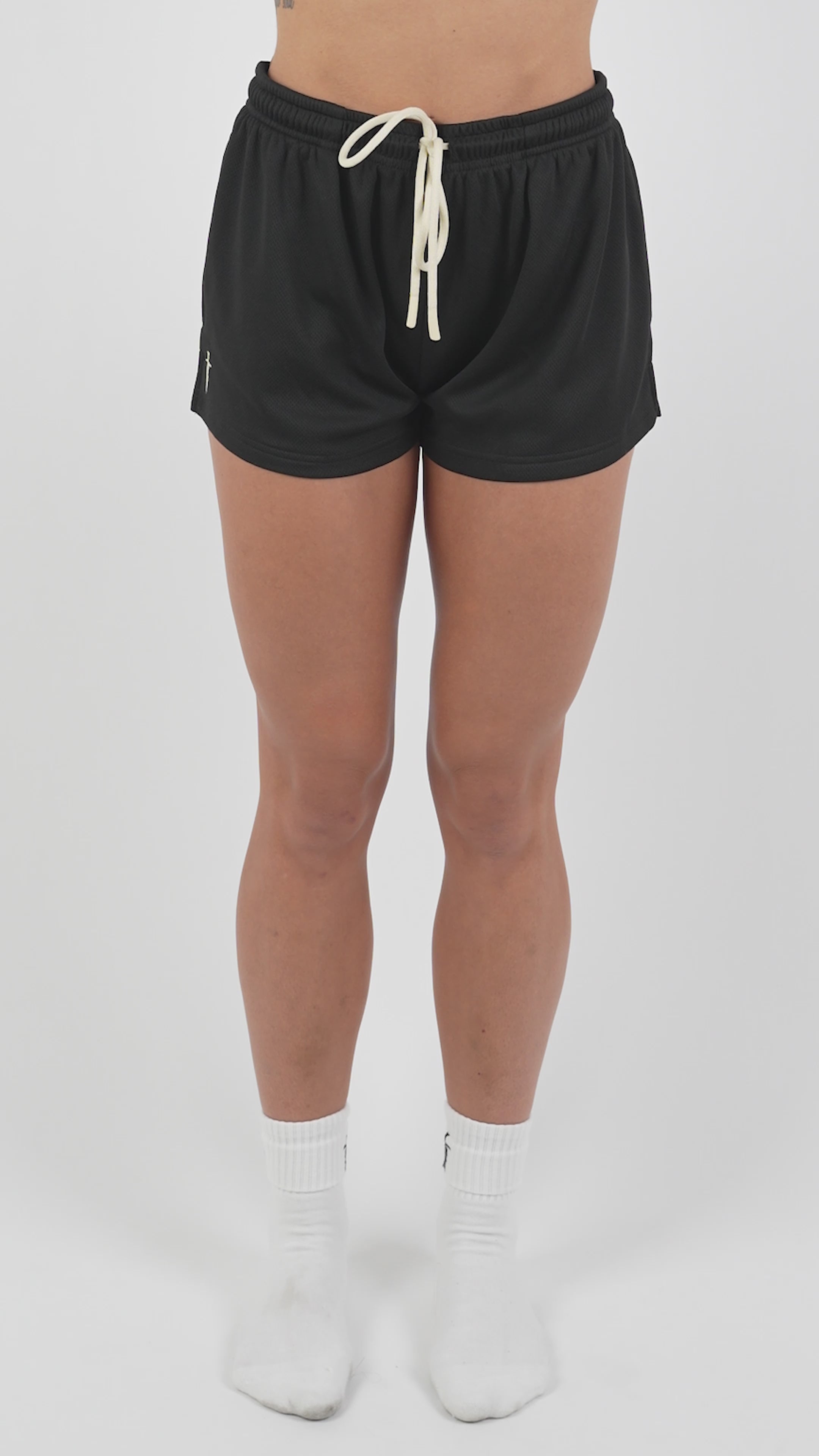 WOMEN'S DAGGER MESH SHORT - BLACK